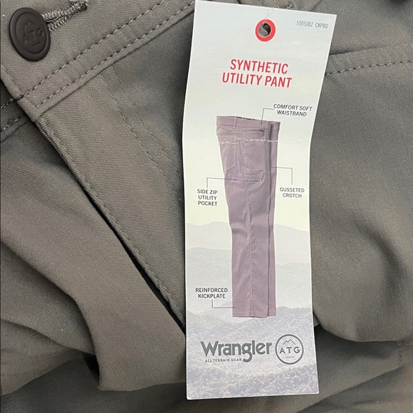 Wrangler Men's Dark Gray Synthetic Utility Pant - Picture 8 of 9